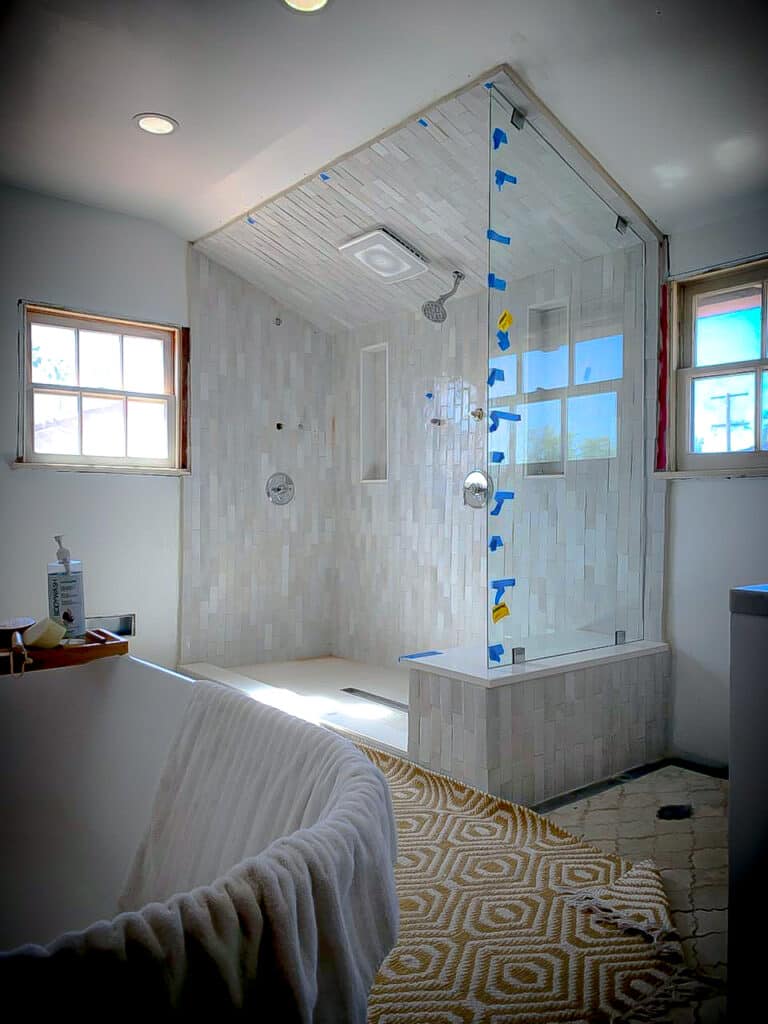 Frameless Glass Shower Enclosures and Corner Showers