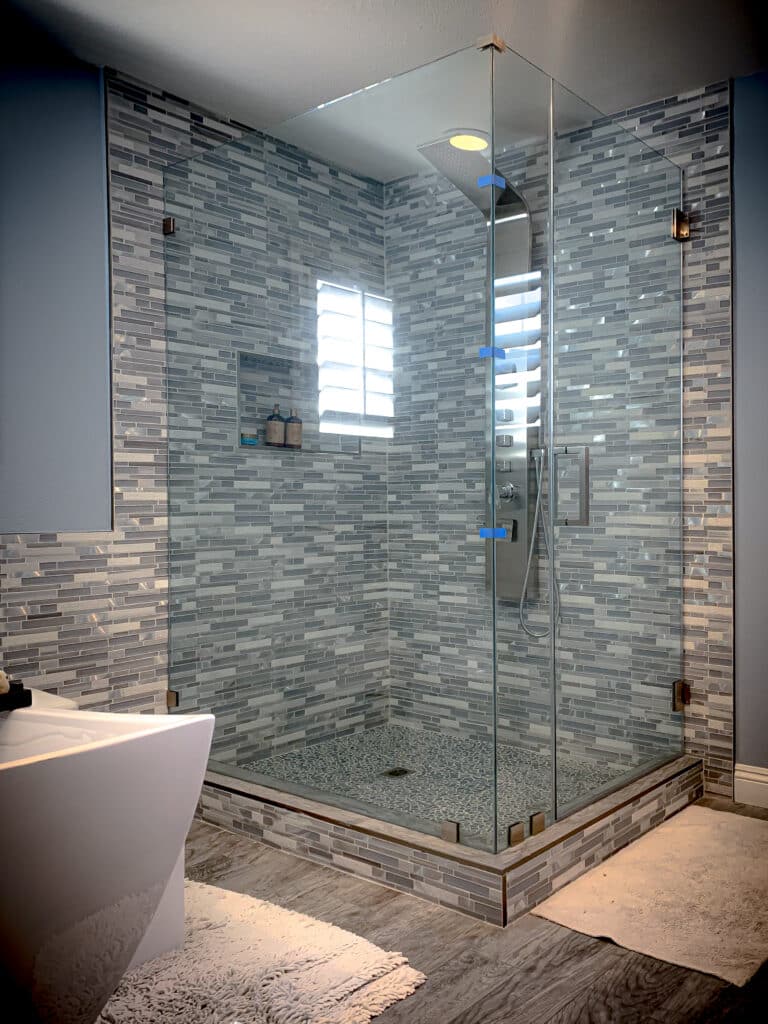 Frameless Glass Shower Enclosures and Corner Showers