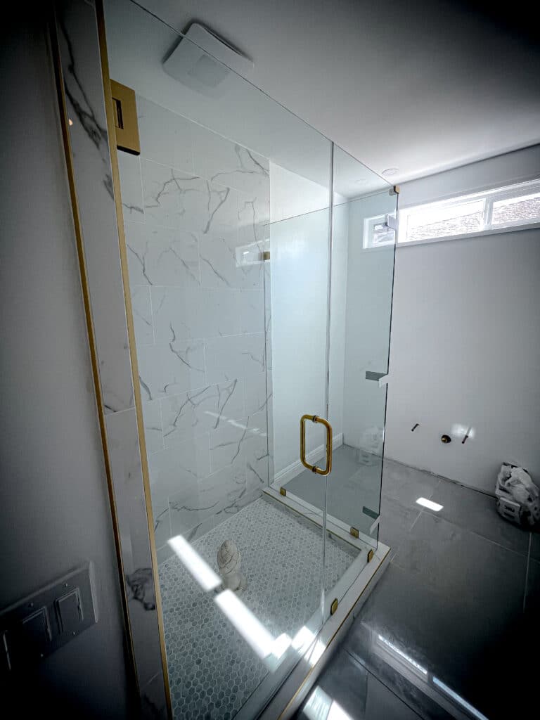 Frameless Glass Shower Enclosures and Corner Showers