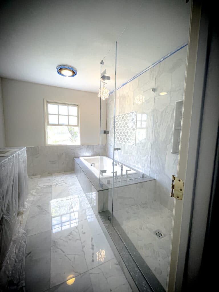 Frameless Glass Shower Enclosures and Corner Showers