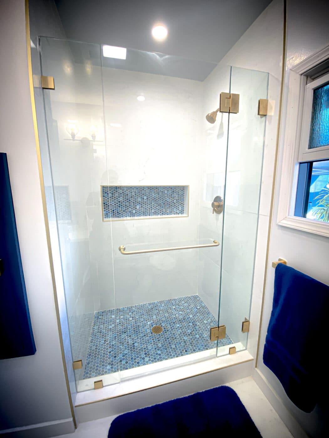 Hinged Frameless Shower Doors - Door Inline Showers