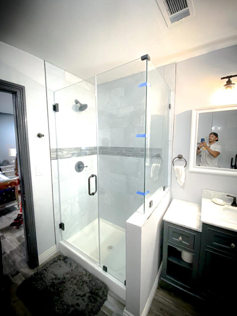 Frameless Glass Shower Enclosures and Corner Showers