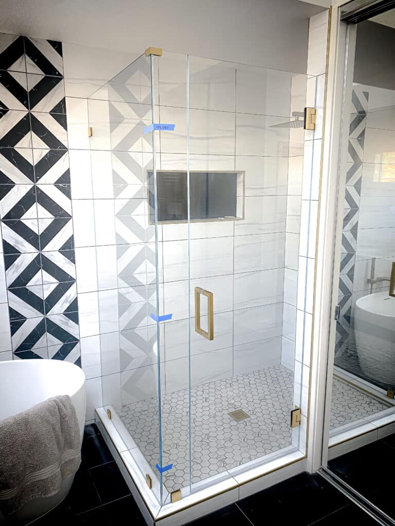 Frameless Glass Shower Enclosures and Corner Showers