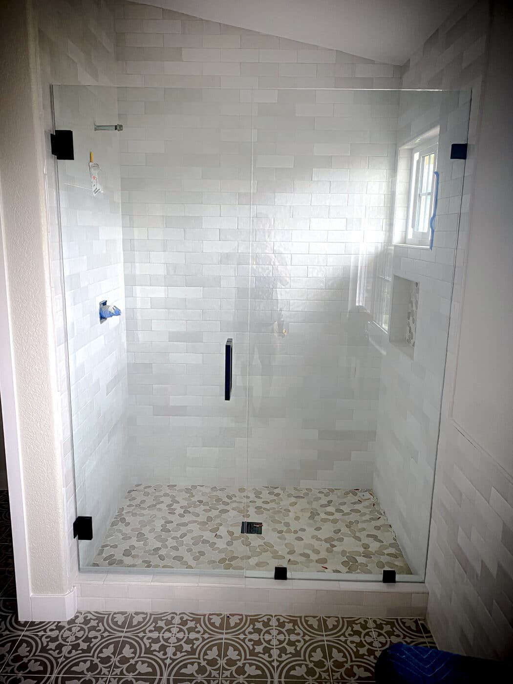 Hinged Frameless Shower Doors - Door Inline Showers