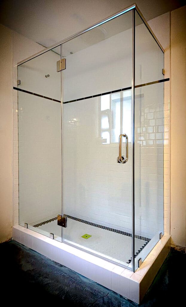 Frameless Glass Shower Enclosures and Corner Showers