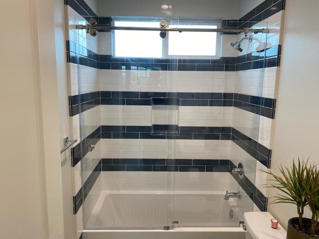 Bathtub Glass Shower Doors