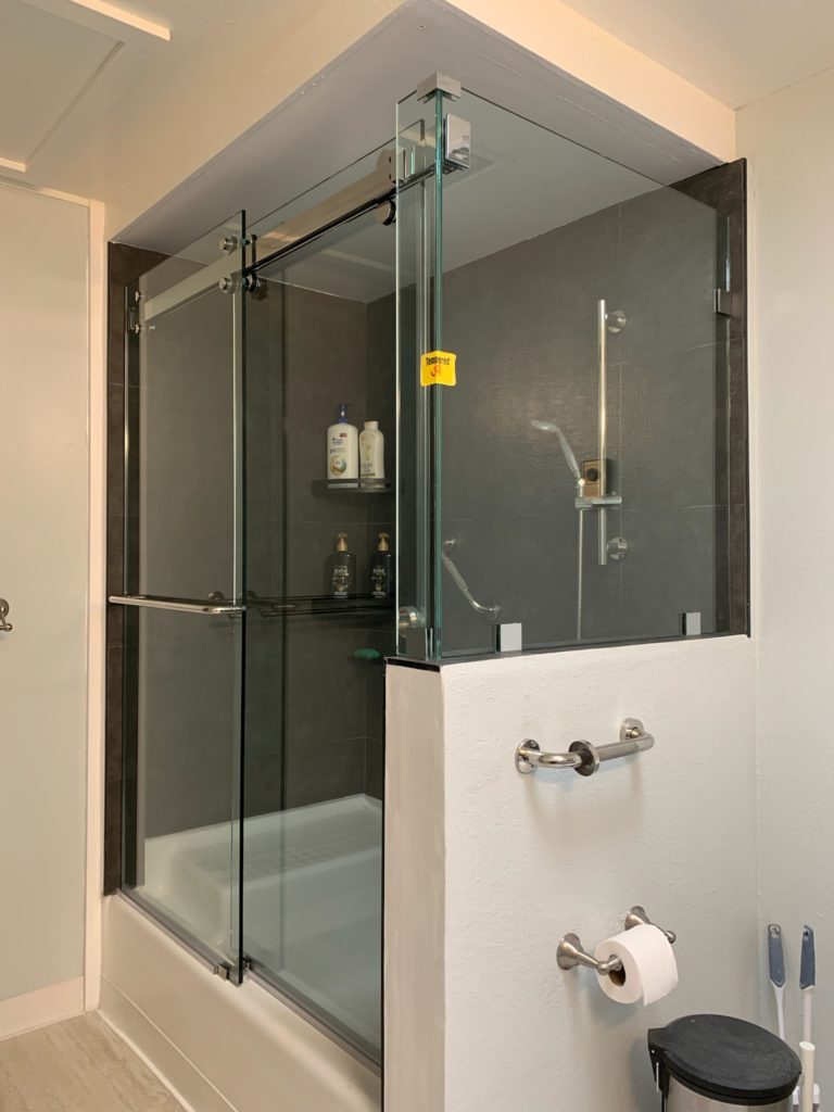 Bathtub Glass Shower Doors