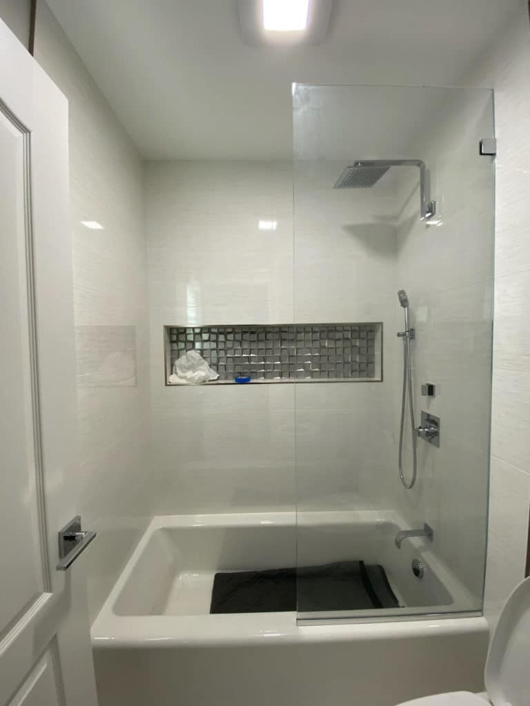 Bathtub Glass Shower Doors