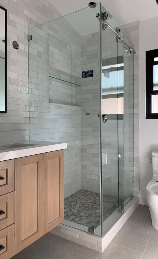 Frameless Glass Shower Enclosures and Corner Showers