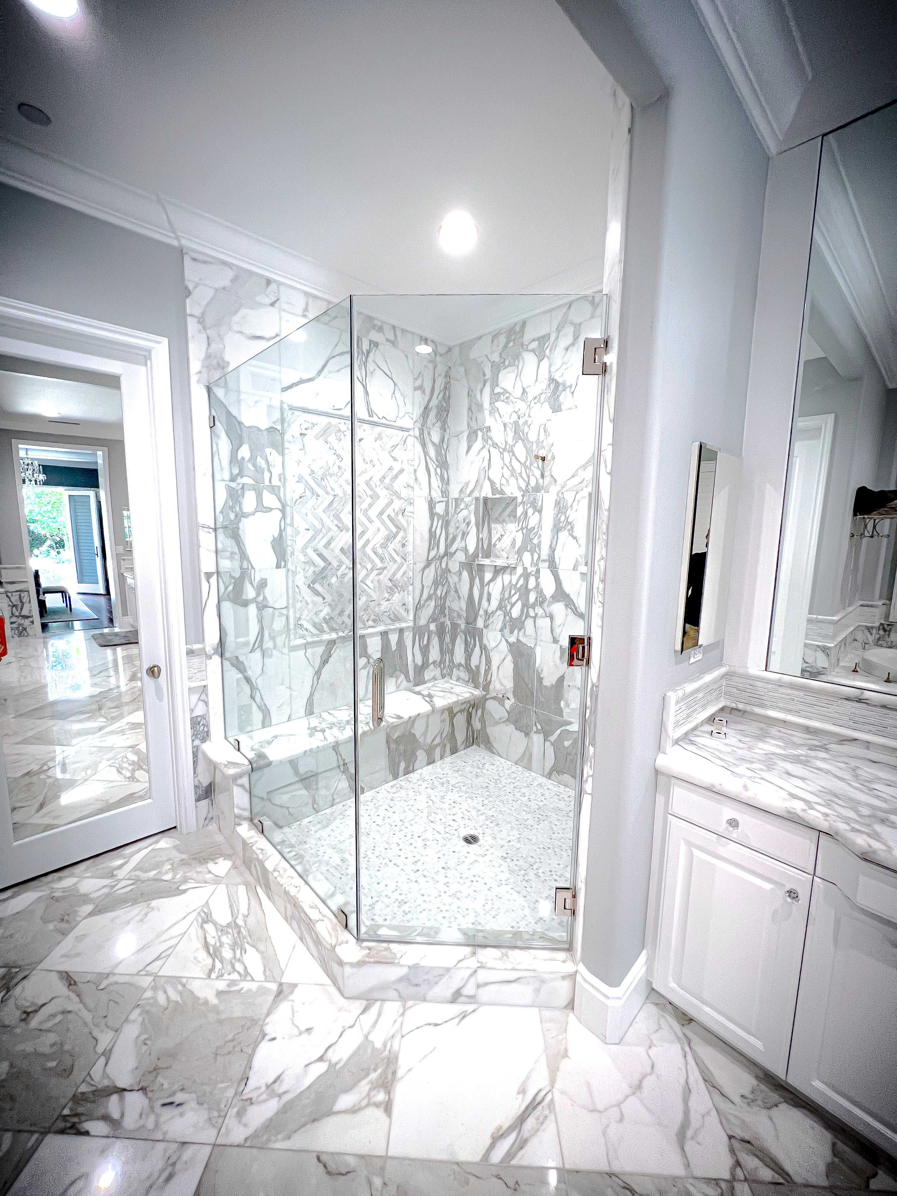 13 NeoAngle Frameless Glass Shower Doors and Enclosures